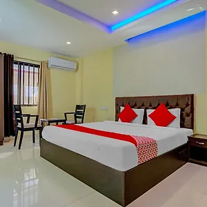 Hotel Oyo Flagship 77876 Amigo Suites, Kochi