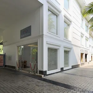 Hotel Treebo Tgr Suites, Kochi